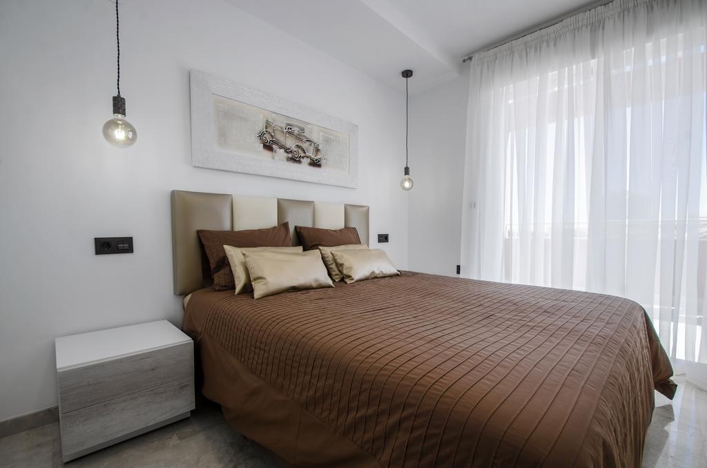 ベナルマデナGorgeous 170 Sq.M. Penthouse With Sea View Terracesアパートメント エクステリア 写真