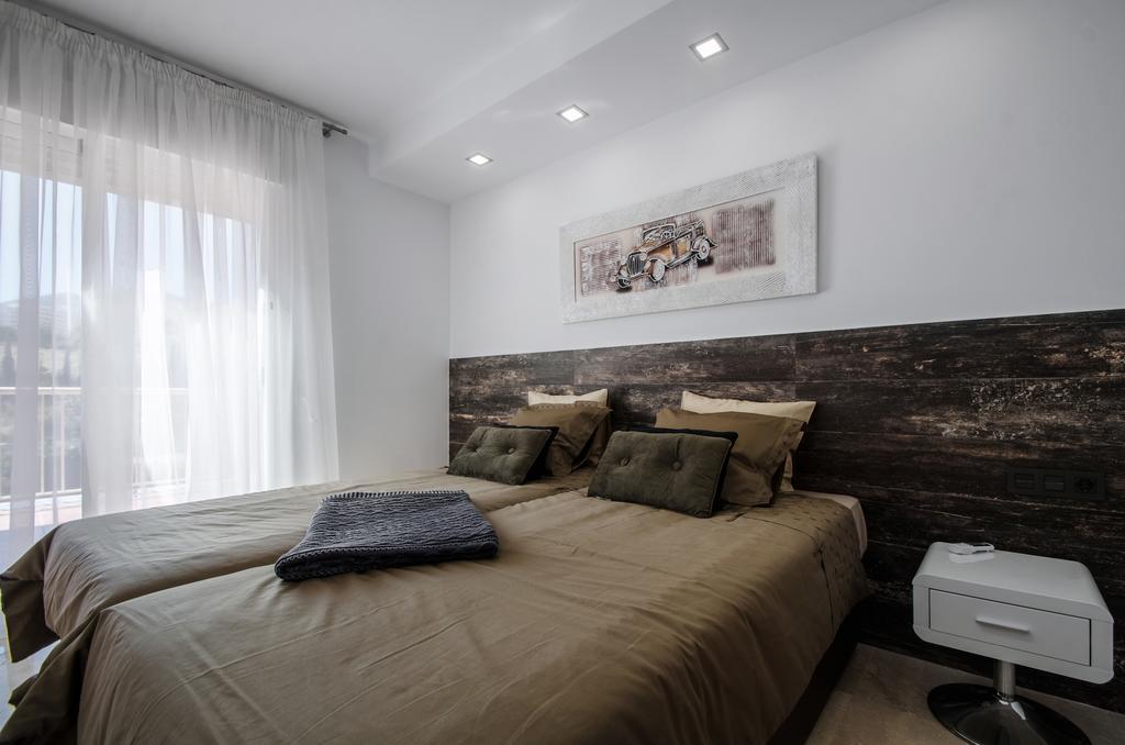 ベナルマデナGorgeous 170 Sq.M. Penthouse With Sea View Terracesアパートメント エクステリア 写真